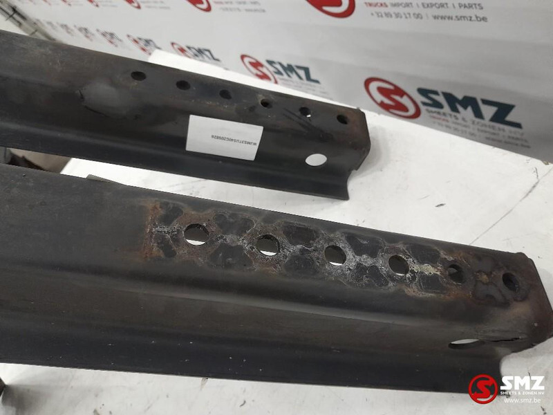 Iveco Occ set brandstoftanksteunen Iveco Stralis 4206812 - Tangki bahan bakar untuk Truk: gambar 3 Iveco Occ set brandstoftanksteunen Iveco Stralis 4206812 - Tangki bahan bakar untuk Truk: gambar 3