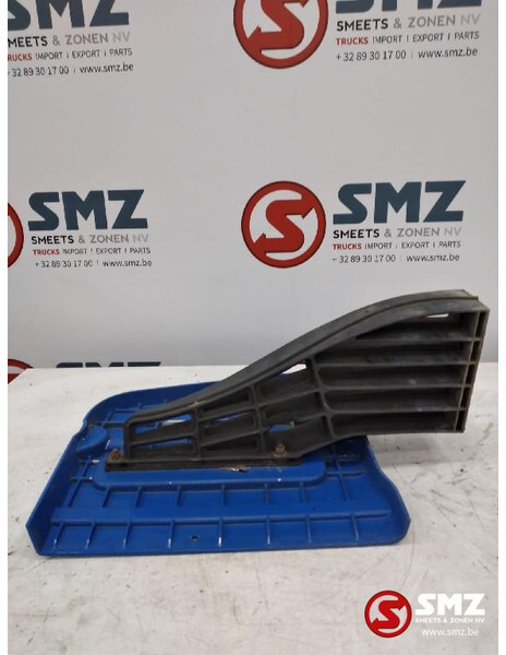 Iveco Occ set steunen cabinespoilers Iveco - Aerodinamika/ Spoiler untuk Truk: gambar 4 Iveco Occ set steunen cabinespoilers Iveco - Aerodinamika/ Spoiler untuk Truk: gambar 4