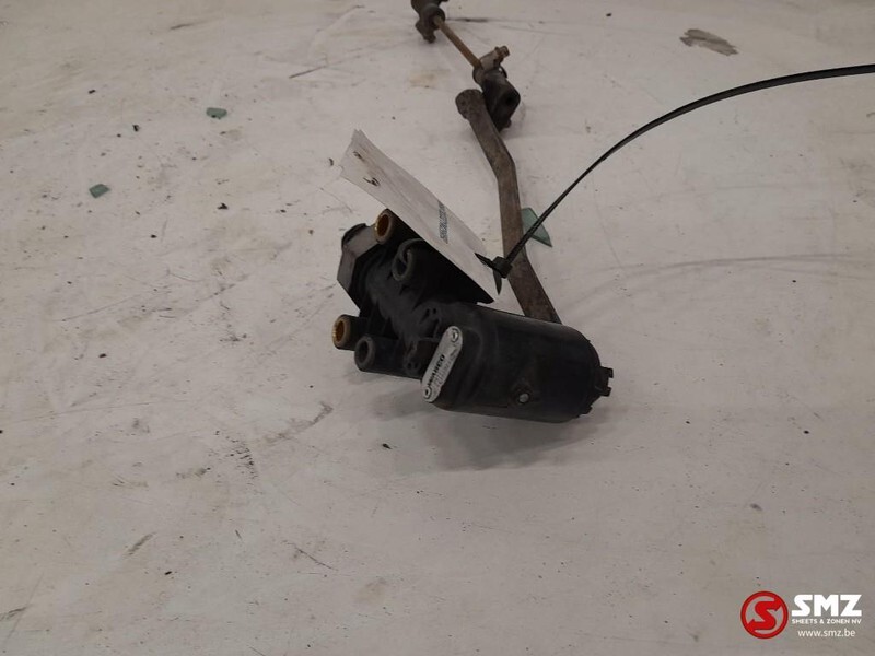 MAN Occ ECAS hoogtesensor luchtvering MAN F2000 441050 - ECU untuk Truk: gambar 2 MAN Occ ECAS hoogtesensor luchtvering MAN F2000 441050 - ECU untuk Truk: gambar 2