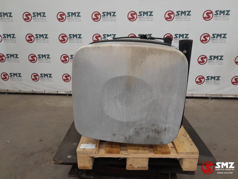 MAN Occ brandstoftank 600L + steunen MAN - Tangki bahan bakar untuk Truk: gambar 3 MAN Occ brandstoftank 600L + steunen MAN - Tangki bahan bakar untuk Truk: gambar 3