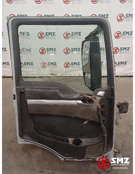 MAN Occ deur links MAN - Pintu dan bagian untuk Truk: gambar 2 MAN Occ deur links MAN - Pintu dan bagian untuk Truk: gambar 2