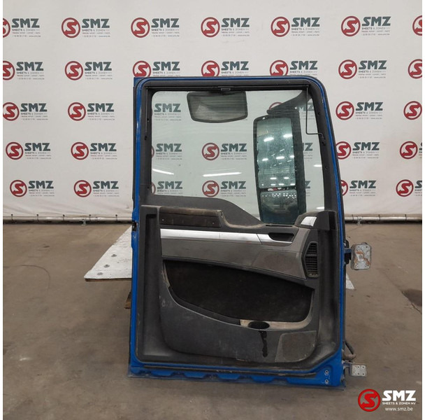 MAN Occ deur links MAN - Pintu dan bagian untuk Truk: gambar 2 MAN Occ deur links MAN - Pintu dan bagian untuk Truk: gambar 2