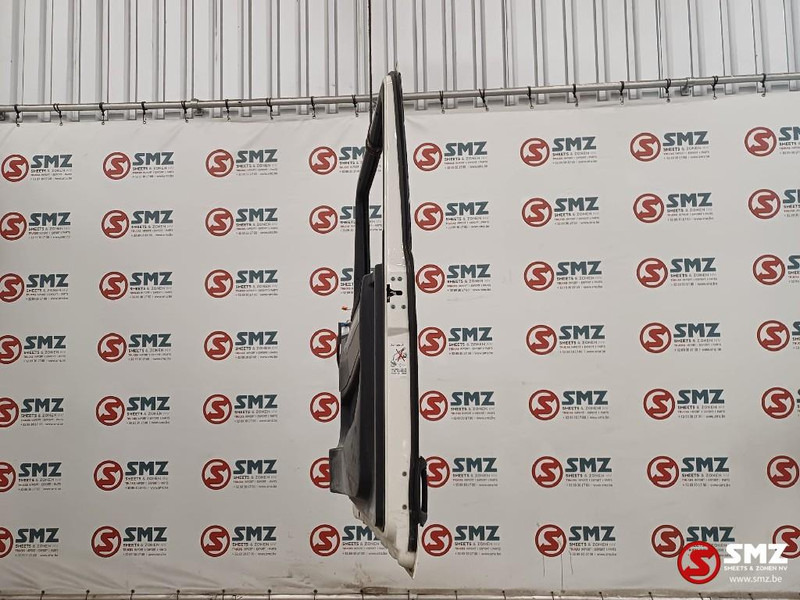 MAN Occ deur rechts MAN - Pintu dan bagian untuk Truk: gambar 4 MAN Occ deur rechts MAN - Pintu dan bagian untuk Truk: gambar 4