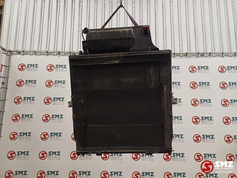MAN Occ radiator + expansievat MAN - Radiator untuk Truk: gambar 2 MAN Occ radiator + expansievat MAN - Radiator untuk Truk: gambar 2