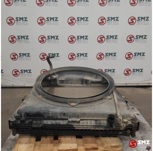 MAN Occ radiator + intercooler + expansievat MAN - Radiator untuk Truk: gambar 2 MAN Occ radiator + intercooler + expansievat MAN - Radiator untuk Truk: gambar 2