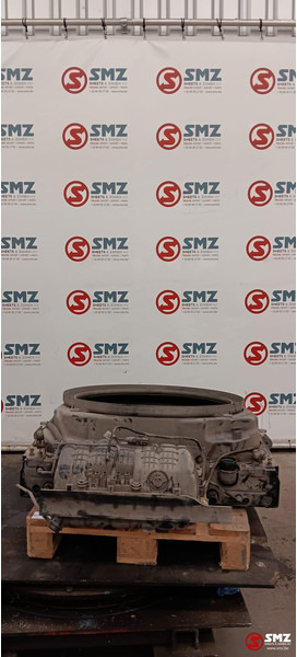 MAN Occ radiators met expansievat MAN - Radiator untuk Truk: gambar 3 MAN Occ radiators met expansievat MAN - Radiator untuk Truk: gambar 3