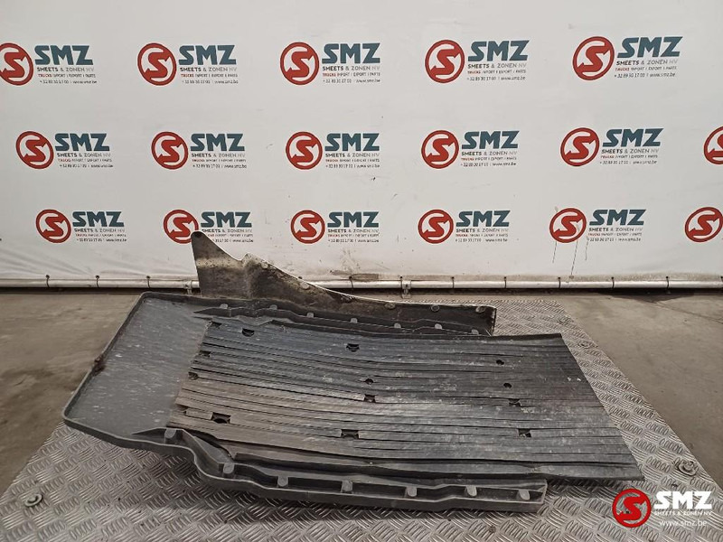 MAN Occ spatbord vooraan links MAN - Tubuh dan eksterior untuk Truk: gambar 5 MAN Occ spatbord vooraan links MAN - Tubuh dan eksterior untuk Truk: gambar 5