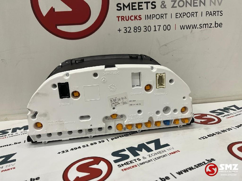 Mercedes-Benz Instrumentenpaneel mercedes vito a0005428401 - Dasbor untuk Mobil: gambar 2 Mercedes-Benz Instrumentenpaneel mercedes vito a0005428401 - Dasbor untuk Mobil: gambar 2