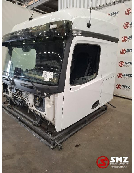 Mercedes-Benz Occ Cabine Actros MP5 Mercedes - Kabin dan interior untuk Truk: gambar 1 Mercedes-Benz Occ Cabine Actros MP5 Mercedes - Kabin dan interior untuk Truk: gambar 1
