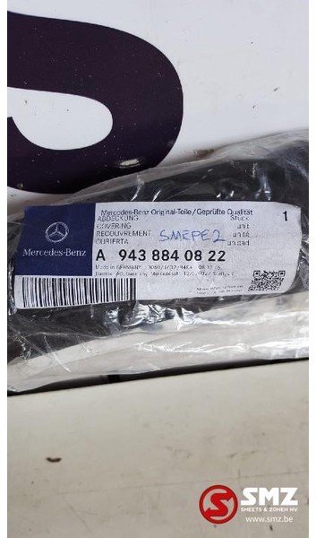 Mercedes-Benz Occ Spatbord cover achter rechts Actros - Spatbor untuk Truk: gambar 4 Mercedes-Benz Occ Spatbord cover achter rechts Actros - Spatbor untuk Truk: gambar 4