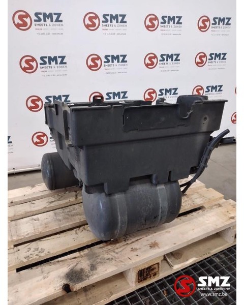 Mercedes-Benz Occ batterijbak met luchtketels Actros MP4 - Baterai, Bagian Rem untuk Truk: gambar 1 Mercedes-Benz Occ batterijbak met luchtketels Actros MP4 - Baterai, Bagian Rem untuk Truk: gambar 1