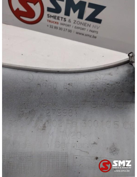 Mercedes-Benz Occ bumperspoiler rechts Mercedes Actros MP4 A9608 - Aerodinamika/ Spoiler untuk Truk: gambar 3 Mercedes-Benz Occ bumperspoiler rechts Mercedes Actros MP4 A9608 - Aerodinamika/ Spoiler untuk Truk: gambar 3