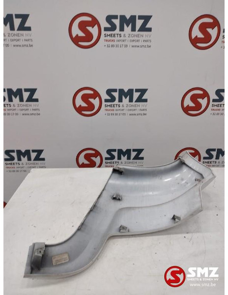 Mercedes-Benz Occ bumperspoiler rechts Mercedes Actros MP4 A9608 - Aerodinamika/ Spoiler untuk Truk: gambar 2 Mercedes-Benz Occ bumperspoiler rechts Mercedes Actros MP4 A9608 - Aerodinamika/ Spoiler untuk Truk: gambar 2