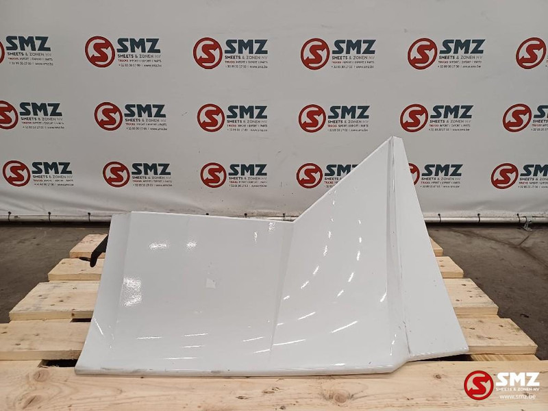 Mercedes-Benz Occ cabinespoiler links Mercedes - Aerodinamika/ Spoiler untuk Truk: gambar 1 Mercedes-Benz Occ cabinespoiler links Mercedes - Aerodinamika/ Spoiler untuk Truk: gambar 1