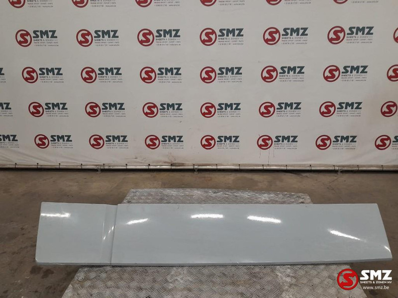 Mercedes-Benz Occ cabinespoiler links Mercedes - Aerodinamika/ Spoiler untuk Truk: gambar 1 Mercedes-Benz Occ cabinespoiler links Mercedes - Aerodinamika/ Spoiler untuk Truk: gambar 1
