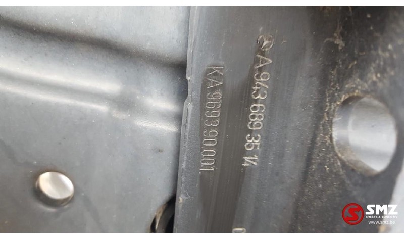 Mercedes-Benz Occ dashboard frame Actros MP3 - Dasbor untuk Truk: gambar 3 Mercedes-Benz Occ dashboard frame Actros MP3 - Dasbor untuk Truk: gambar 3