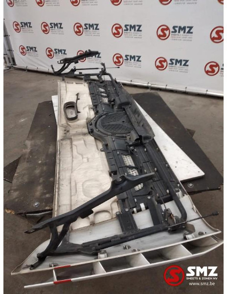 Mercedes-Benz Occ motorkap + windgeleider links Mercedes - Kerudung untuk Truk: gambar 2 Mercedes-Benz Occ motorkap + windgeleider links Mercedes - Kerudung untuk Truk: gambar 2