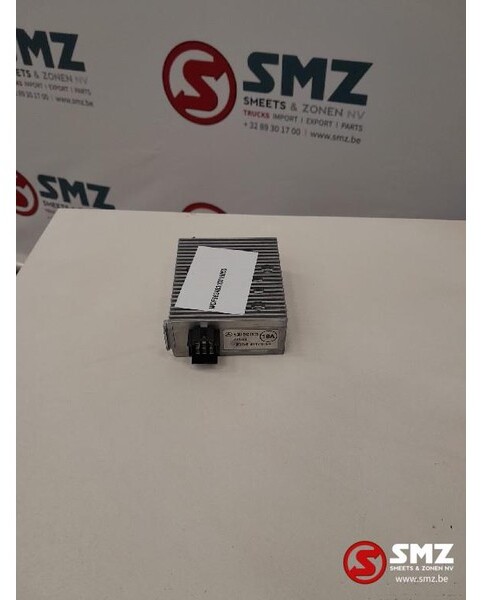 Mercedes-Benz Occ omvormer besturingseenheid 24V/12V 18A MP4 Mer - Sistem listrik untuk Truk: gambar 1 Mercedes-Benz Occ omvormer besturingseenheid 24V/12V 18A MP4 Mer - Sistem listrik untuk Truk: gambar 1