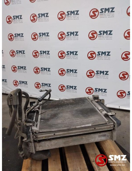 Mercedes-Benz Occ radiator Mercedes Atego - Radiator untuk Truk: gambar 2 Mercedes-Benz Occ radiator Mercedes Atego - Radiator untuk Truk: gambar 2