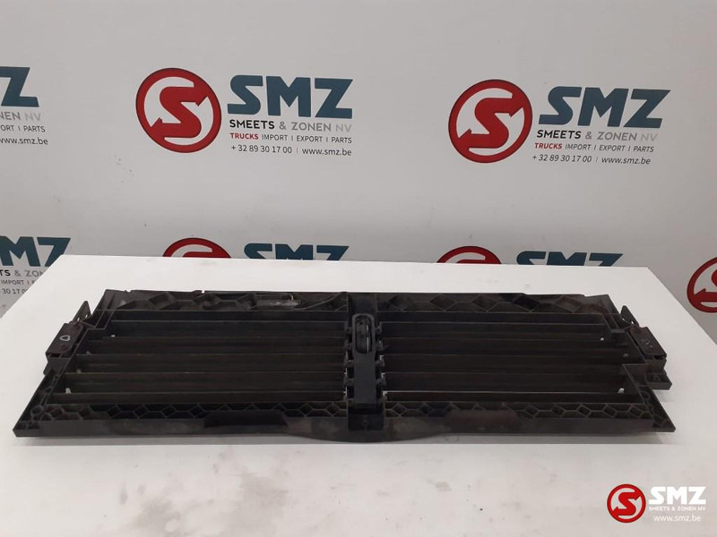 Mercedes-Benz Occ radiatorgrille Mercedes - Panggangan untuk Truk: gambar 2 Mercedes-Benz Occ radiatorgrille Mercedes - Panggangan untuk Truk: gambar 2
