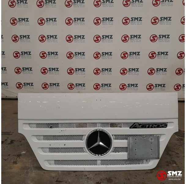Mercedes-Benz Occ radiatorgrille Mercedes - Panggangan untuk Truk: gambar 1 Mercedes-Benz Occ radiatorgrille Mercedes - Panggangan untuk Truk: gambar 1