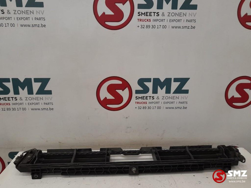 Mercedes-Benz Occ radiatorgrille Mercedes - Panggangan untuk Truk: gambar 2 Mercedes-Benz Occ radiatorgrille Mercedes - Panggangan untuk Truk: gambar 2
