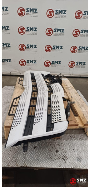 Mercedes-Benz Occ radiatorgrille Mercedes - Panggangan untuk Truk: gambar 3 Mercedes-Benz Occ radiatorgrille Mercedes - Panggangan untuk Truk: gambar 3