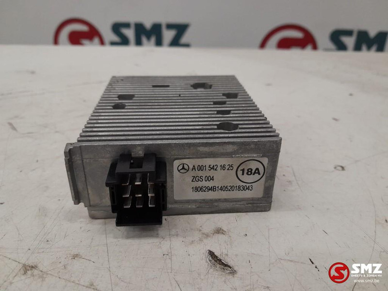 Mercedes-Benz Occ spanningsomvormer Mercedes Actros MP4 A0015421 - ECU untuk Truk: gambar 2 Mercedes-Benz Occ spanningsomvormer Mercedes Actros MP4 A0015421 - ECU untuk Truk: gambar 2