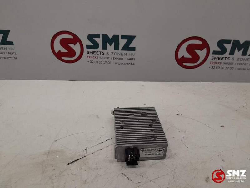 Mercedes-Benz Occ spanningsomvormer Mercedes Actros MP4 A0015421 - ECU untuk Truk: gambar 1 Mercedes-Benz Occ spanningsomvormer Mercedes Actros MP4 A0015421 - ECU untuk Truk: gambar 1