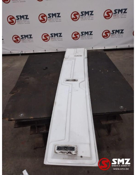 Mercedes-Benz Occ zijspoiler rechts Mercedes Actros MP4 A9607900 - Aerodinamika/ Spoiler untuk Truk: gambar 2 Mercedes-Benz Occ zijspoiler rechts Mercedes Actros MP4 A9607900 - Aerodinamika/ Spoiler untuk Truk: gambar 2