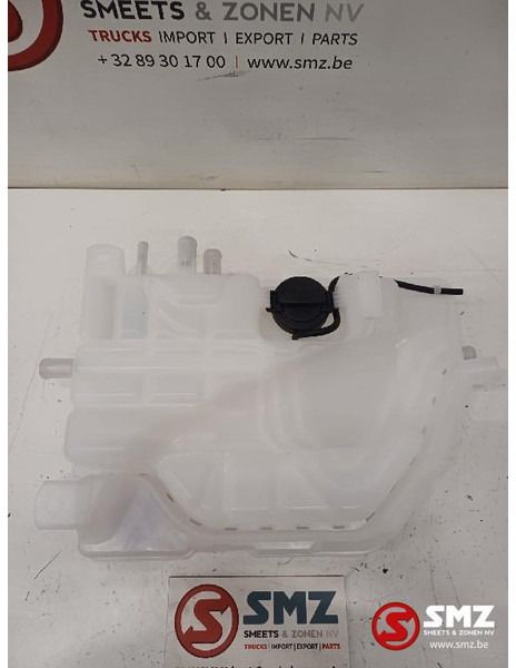 Mercedes-Benz Ruitensproeierreservoir Mercedes - Wiper untuk Truk: gambar 1 Mercedes-Benz Ruitensproeierreservoir Mercedes - Wiper untuk Truk: gambar 1