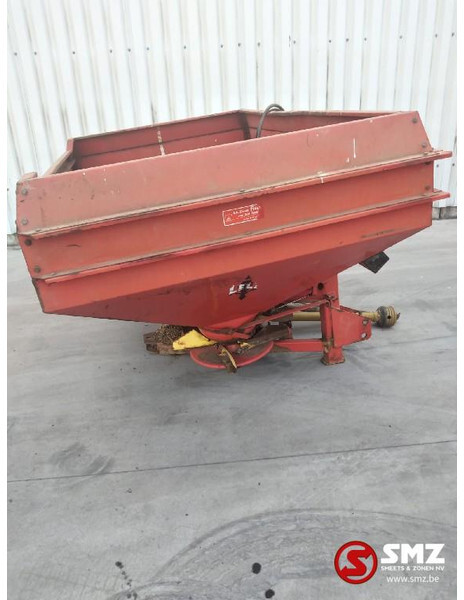 Diversen Occ kunstmeststrooier Lely Industries - Peralatan konstruksi: gambar 2 Diversen Occ kunstmeststrooier Lely Industries - Peralatan konstruksi: gambar 2