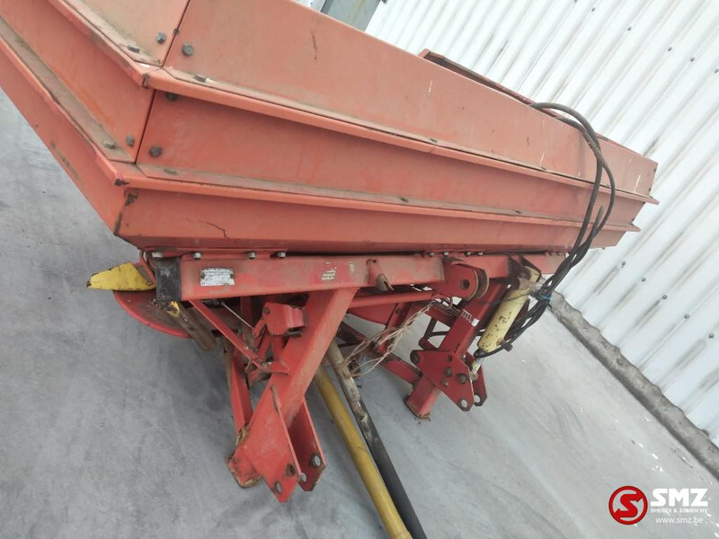 Diversen Occ kunstmeststrooier Lely Industries - Peralatan konstruksi: gambar 4 Diversen Occ kunstmeststrooier Lely Industries - Peralatan konstruksi: gambar 4