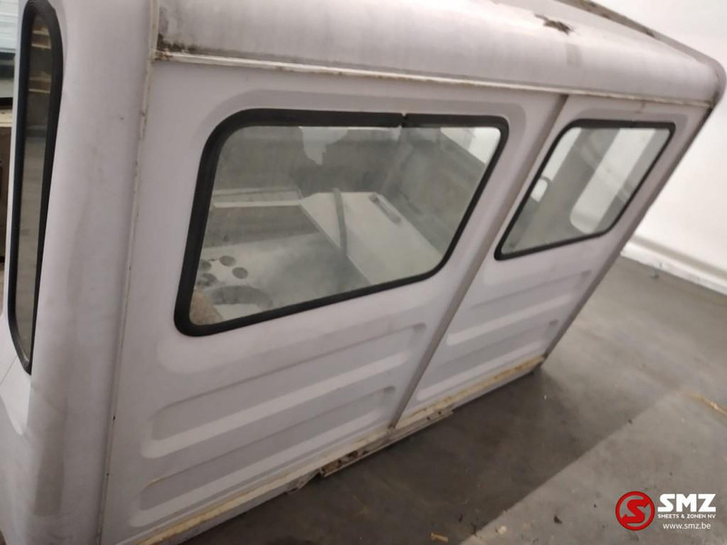 Renault Occ cabine compleet Renault R - Kabin dan interior untuk Truk: gambar 4 Renault Occ cabine compleet Renault R - Kabin dan interior untuk Truk: gambar 4