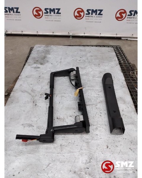Renault Spiegelarm kit rechts Renault Magnum - Kaca spion untuk Truk: gambar 1 Renault Spiegelarm kit rechts Renault Magnum - Kaca spion untuk Truk: gambar 1