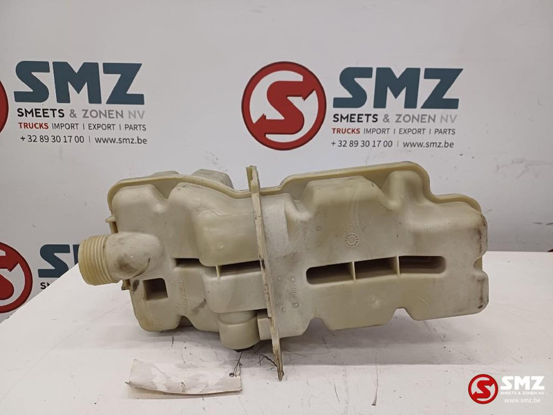 Scania Expansievat SCANIA R-series (01.04-) - Tangki ekspansi untuk Truk: gambar 1 Scania Expansievat SCANIA R-series (01.04-) - Tangki ekspansi untuk Truk: gambar 1