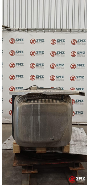 Scania Occ brandstoftank 950L Scania - Tangki bahan bakar untuk Truk: gambar 4 Scania Occ brandstoftank 950L Scania - Tangki bahan bakar untuk Truk: gambar 4