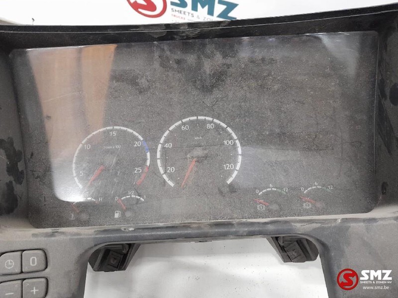 Scania Occ instrumentenpaneel Scania R-serie 1781708+1765 - Kabin dan interior untuk Truk: gambar 3 Scania Occ instrumentenpaneel Scania R-serie 1781708+1765 - Kabin dan interior untuk Truk: gambar 3