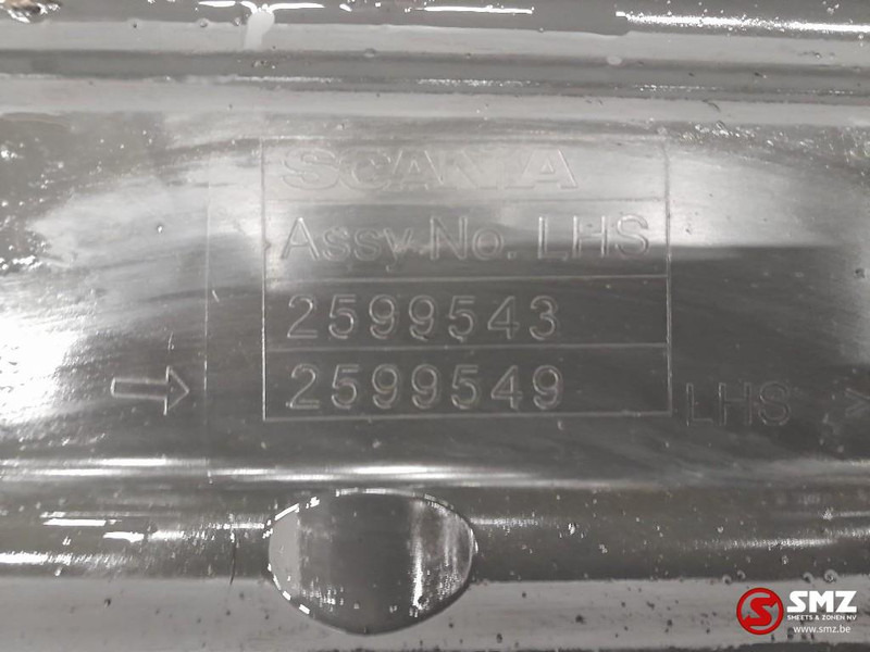 Scania Occ spatbord links vooraan Scania - Tubuh dan eksterior untuk Truk: gambar 5 Scania Occ spatbord links vooraan Scania - Tubuh dan eksterior untuk Truk: gambar 5