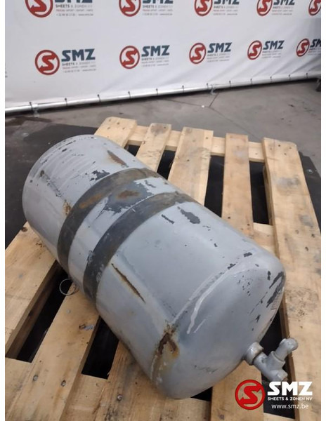 Scania Occ luchtketel 28,8L 14,5Bar Scania 144 1357950 - Suku cadang untuk Truk: gambar 2 Scania Occ luchtketel 28,8L 14,5Bar Scania 144 1357950 - Suku cadang untuk Truk: gambar 2