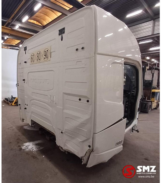 Kabin dan interior untuk Truk Volvo Occ Cabine Volvo FH4 met schade: gambar 9