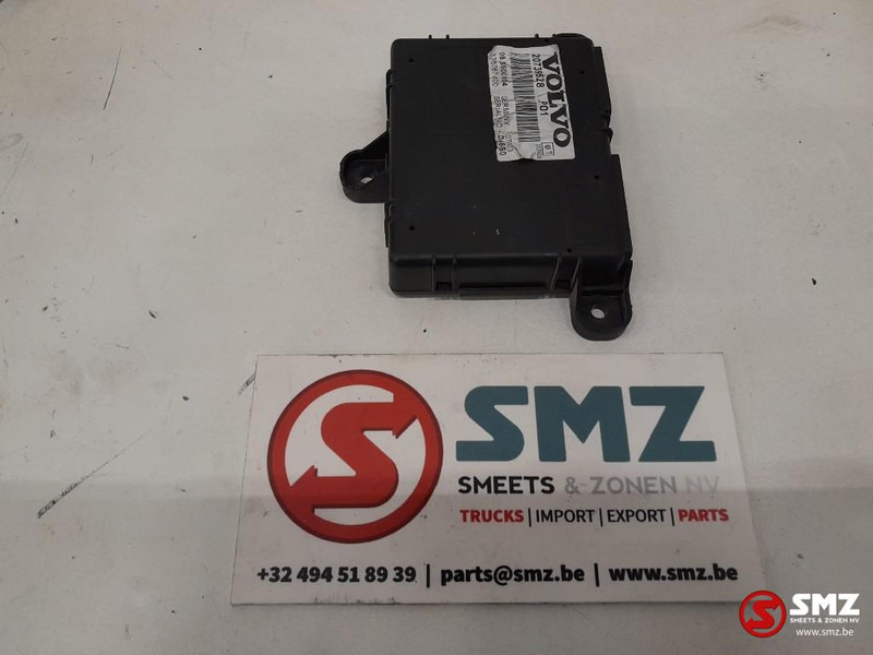 Volvo Occ ECU achteruitrijcamerabesturingseenheid Volvo - ECU untuk Truk: gambar 4 Volvo Occ ECU achteruitrijcamerabesturingseenheid Volvo - ECU untuk Truk: gambar 4