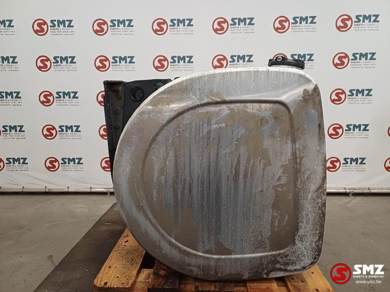 Volvo Occ brandstoftank 450L + steunen Volvo - Tangki bahan bakar untuk Truk: gambar 4 Volvo Occ brandstoftank 450L + steunen Volvo - Tangki bahan bakar untuk Truk: gambar 4