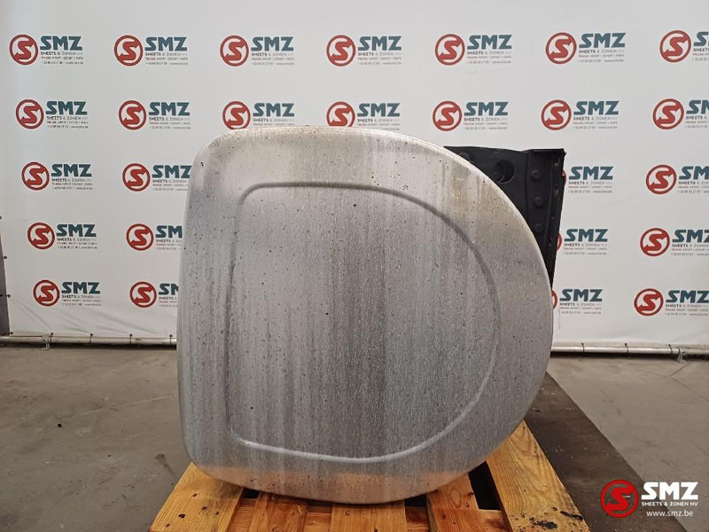 Volvo Occ brandstoftank 450L + steunen Volvo - Tangki bahan bakar untuk Truk: gambar 3 Volvo Occ brandstoftank 450L + steunen Volvo - Tangki bahan bakar untuk Truk: gambar 3