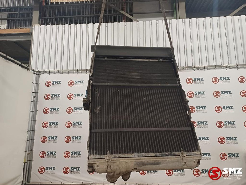 Volvo Occ radiator + intercooler + condenser Volvo - Radiator untuk Truk: gambar 2 Volvo Occ radiator + intercooler + condenser Volvo - Radiator untuk Truk: gambar 2