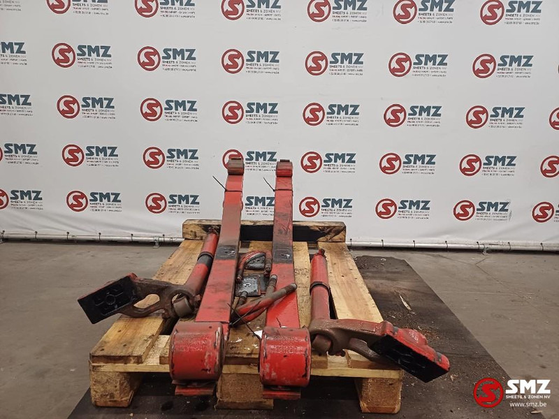 Volvo Occ set voorste bladveren met schokdempers en beug - Suspensi baja untuk Truk: gambar 4 Volvo Occ set voorste bladveren met schokdempers en beug - Suspensi baja untuk Truk: gambar 4