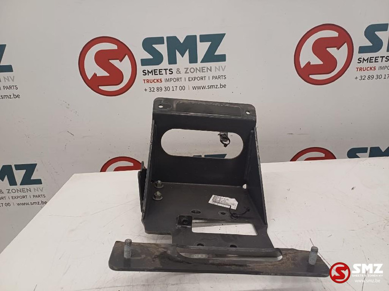 Volvo Occ spatbordsteun vooras rechtsachter Volvo - Tubuh dan eksterior untuk Truk: gambar 1 Volvo Occ spatbordsteun vooras rechtsachter Volvo - Tubuh dan eksterior untuk Truk: gambar 1