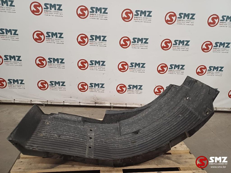 Volvo Occ spatscherm vooraan rechts Volvo - Tubuh dan eksterior untuk Truk: gambar 5 Volvo Occ spatscherm vooraan rechts Volvo - Tubuh dan eksterior untuk Truk: gambar 5