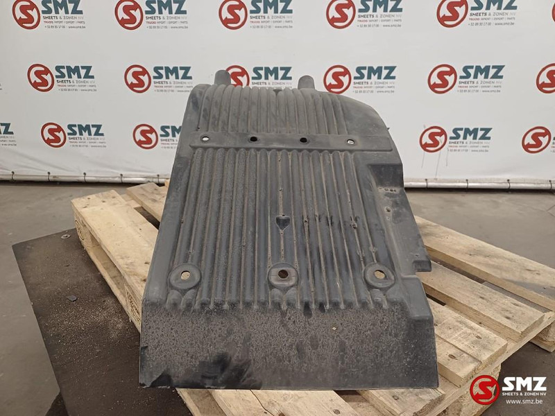 Volvo Occ spatscherm vooraan rechts Volvo - Tubuh dan eksterior untuk Truk: gambar 3 Volvo Occ spatscherm vooraan rechts Volvo - Tubuh dan eksterior untuk Truk: gambar 3