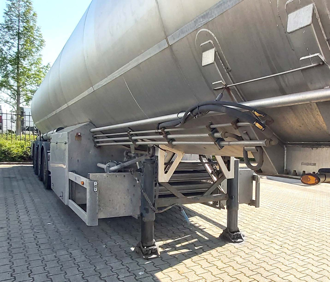 INDOX Gas tank semi-trailer cryogenic used for LNG, Methan, Methane, ethylene, nitrogen. - Semi-trailer tangki: gambar 5 INDOX Gas tank semi-trailer cryogenic used for LNG, Methan, Methane, ethylene, nitrogen. - Semi-trailer tangki: gambar 5